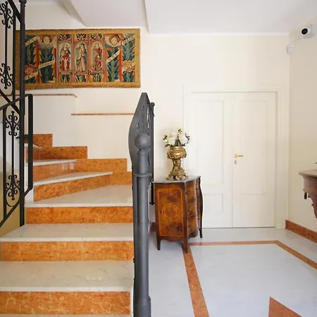לינה וארוחת בוקר Residenza San Flaviano, Relais Di Charme ל'אקווילה