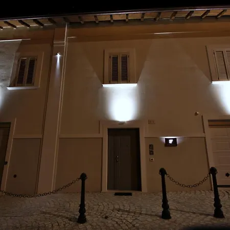 Residenza San Flaviano, Relais Di Charme לינה וארוחת בוקר ל'אקווילה
