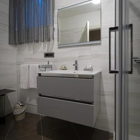 Residenza San Flaviano, Relais Di Charme לינה וארוחת בוקר ל'אקווילה
