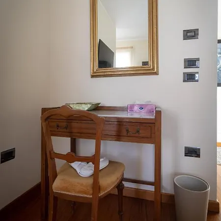 Residenza San Flaviano, Relais Di Charme Bed & Breakfast L'Aquila
