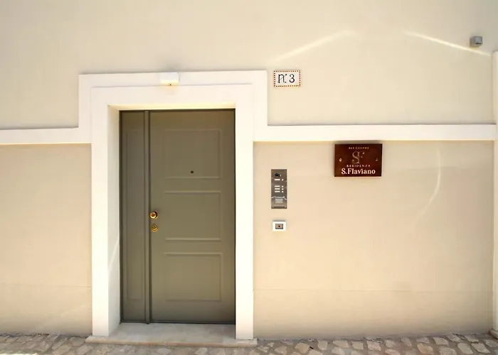 Alojamento de Acomodação e Pequeno-almoço Residenza San Flaviano, Relais Di Charme LʼAquila