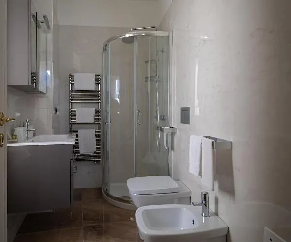 Alojamento de Acomodação e Pequeno-almoço Residenza San Flaviano, Relais Di Charme LʼAquila