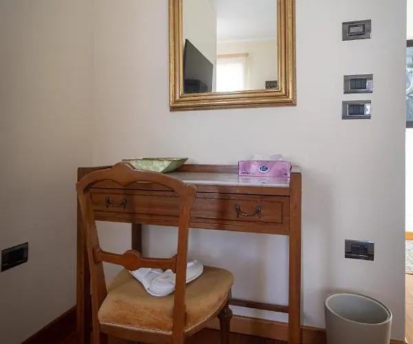 Residenza San Flaviano, Relais Di Charme Alojamento de Acomodação e Pequeno-almoço LʼAquila